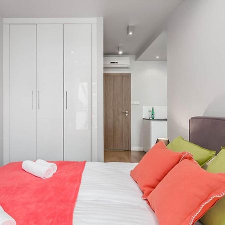 Rent Like Home - Oxygen Wronia 45 II Varšava Exteriér fotografie