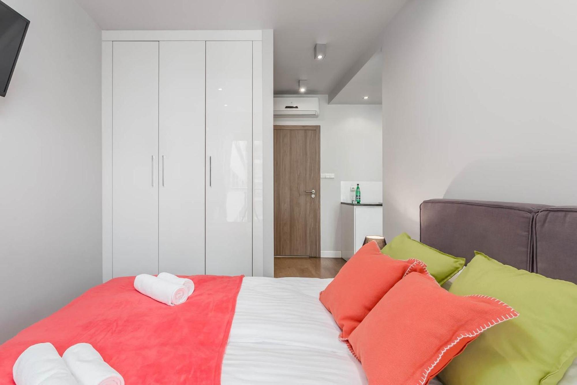 Rent Like Home - Oxygen Wronia 45 II Varšava Exteriér fotografie